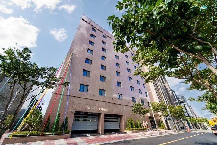 Busan Hound Hotel Jeonggwan-6