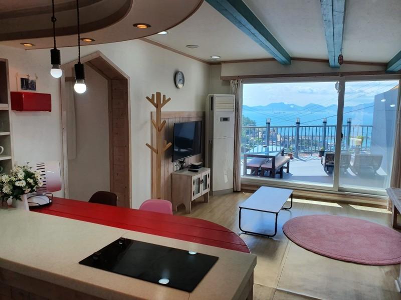 Namhae Cloud Berry Pension