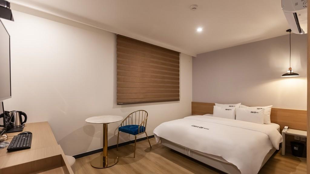 Seomyeon Station No. 25-28