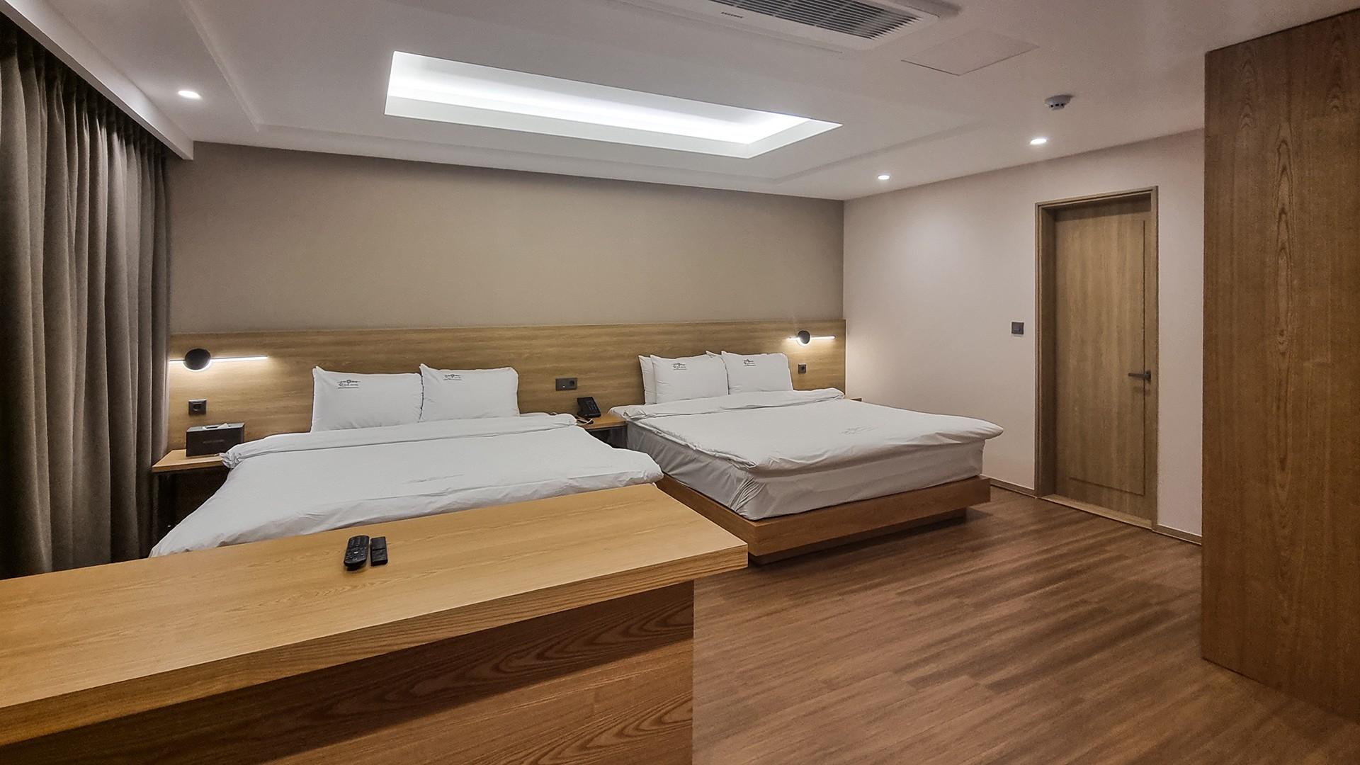 Yeongju Rich Tourist Hotel