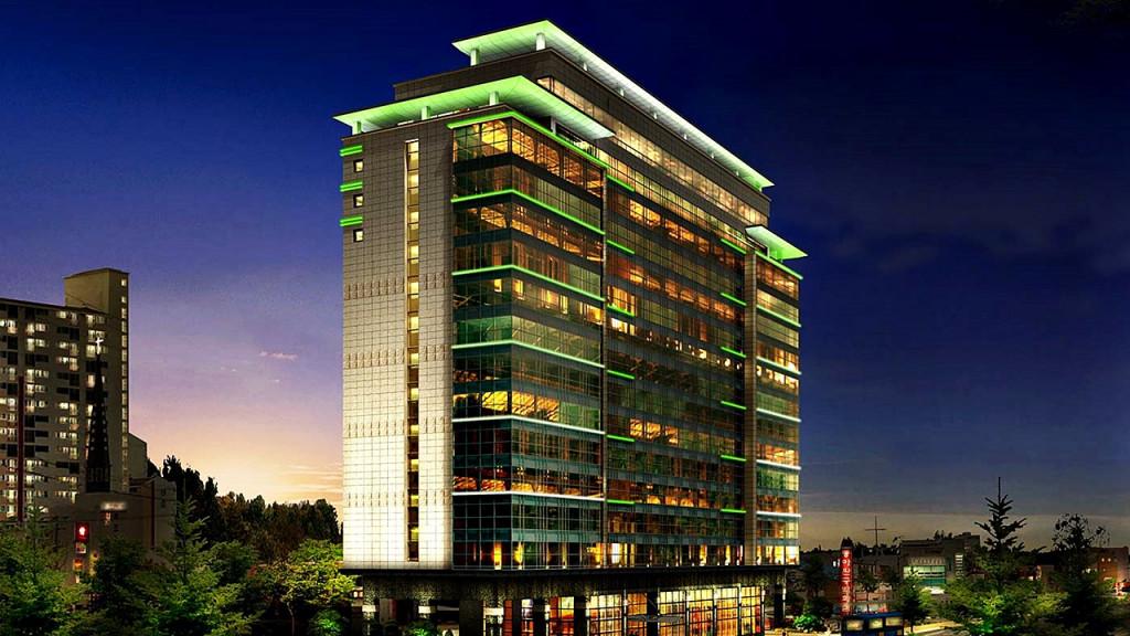 The class 300 hotel & resort