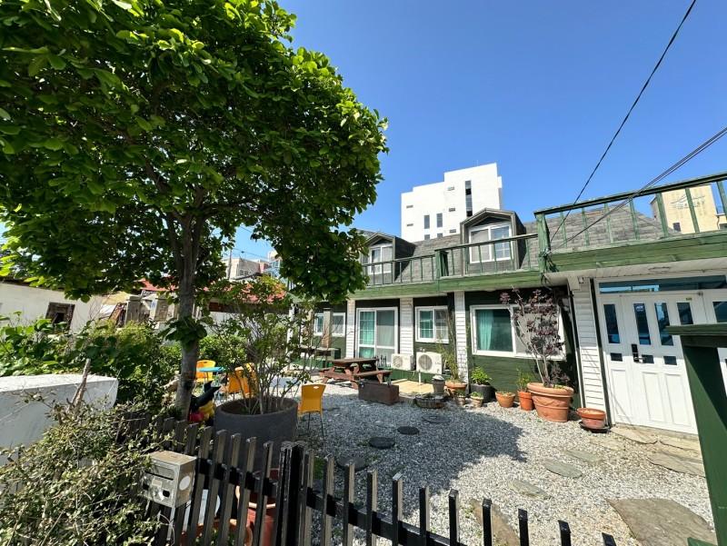 Gangneung Flower Contains Gangmun