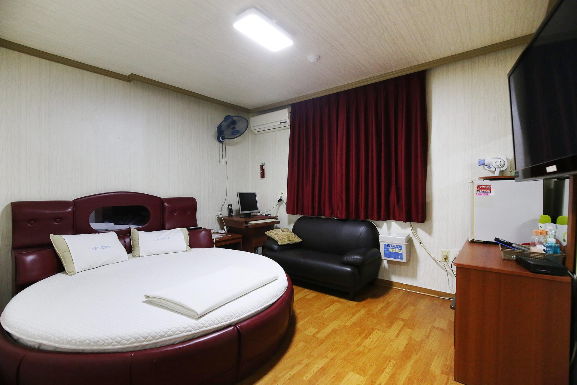 Yesan Grand Motel
