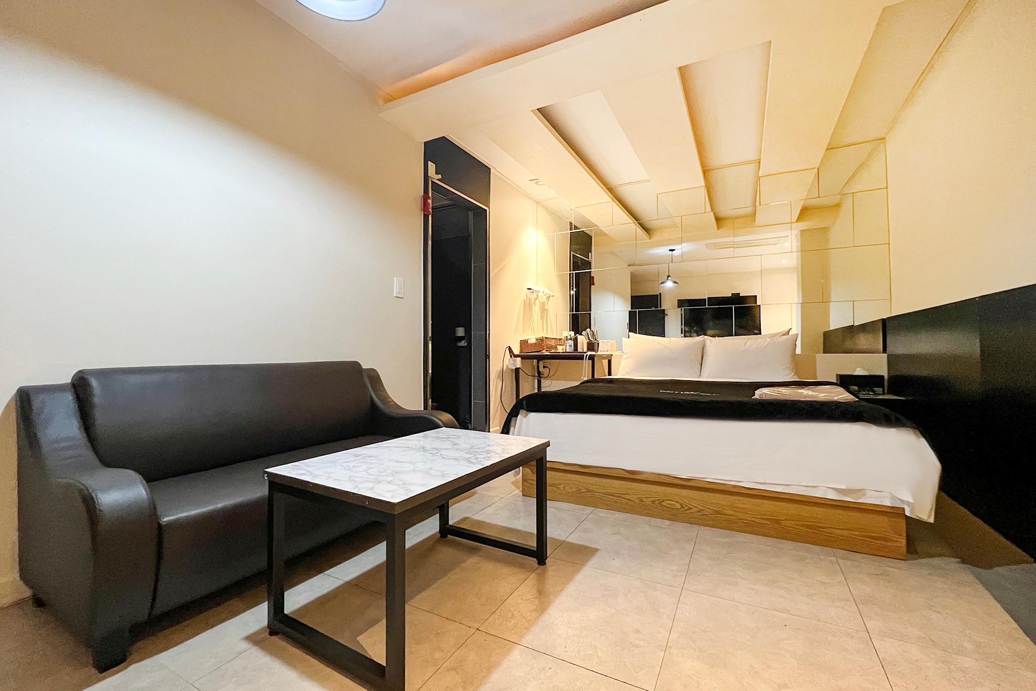 Indeogwon VALT Hotel