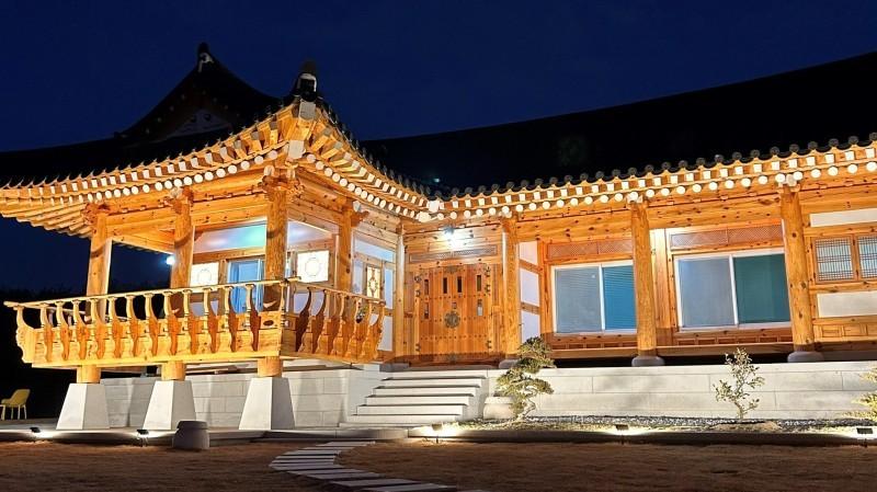 Gyeongju Haeoreum Hanok Stay Pension