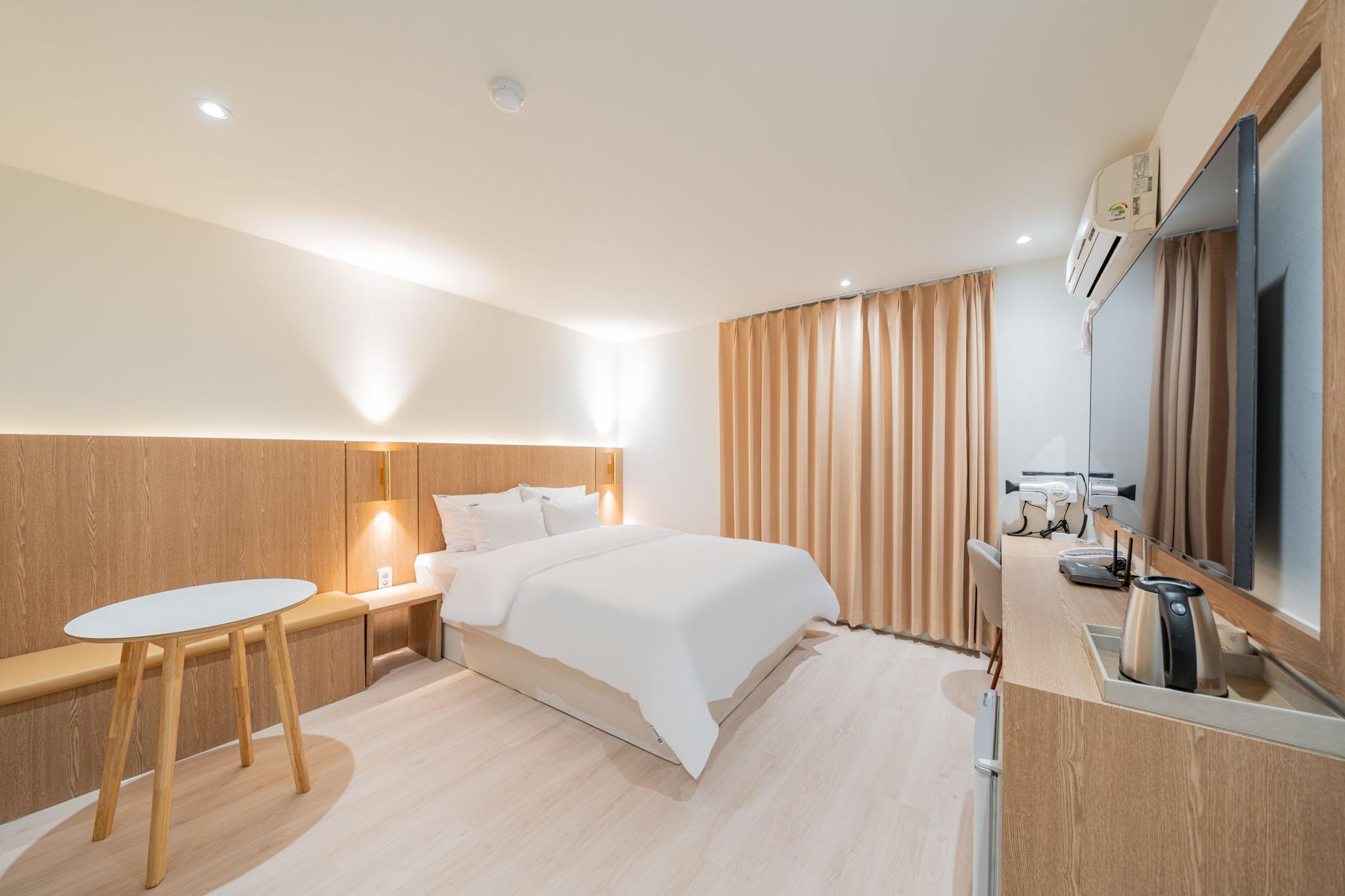 Gwangju Chungjangno H hotel