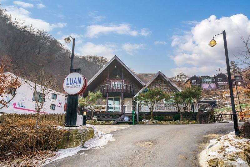 Gapyeong Valley Pension Luan (Valley in front of the pension)-12