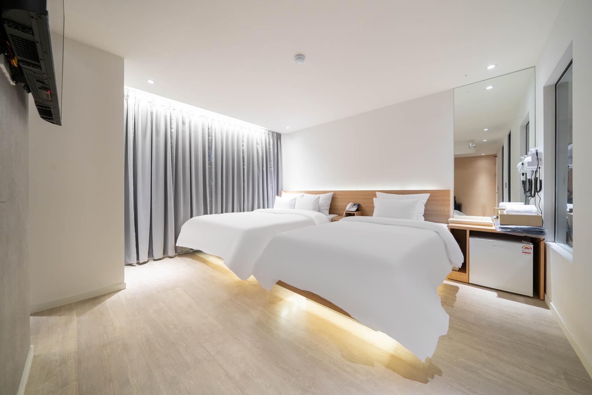 Siheung (Jeongwang-dong) Queens Day