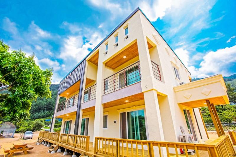 Sangju Songnisan Munjangdae Pension