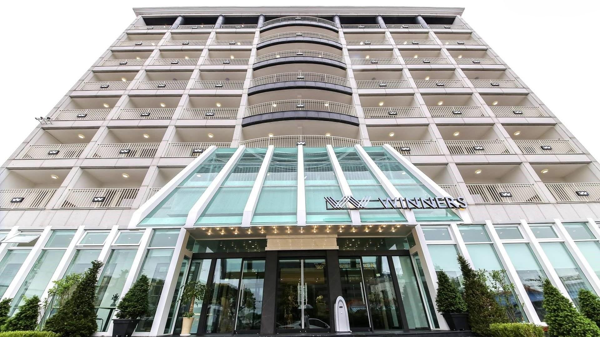 Winners Hotel
