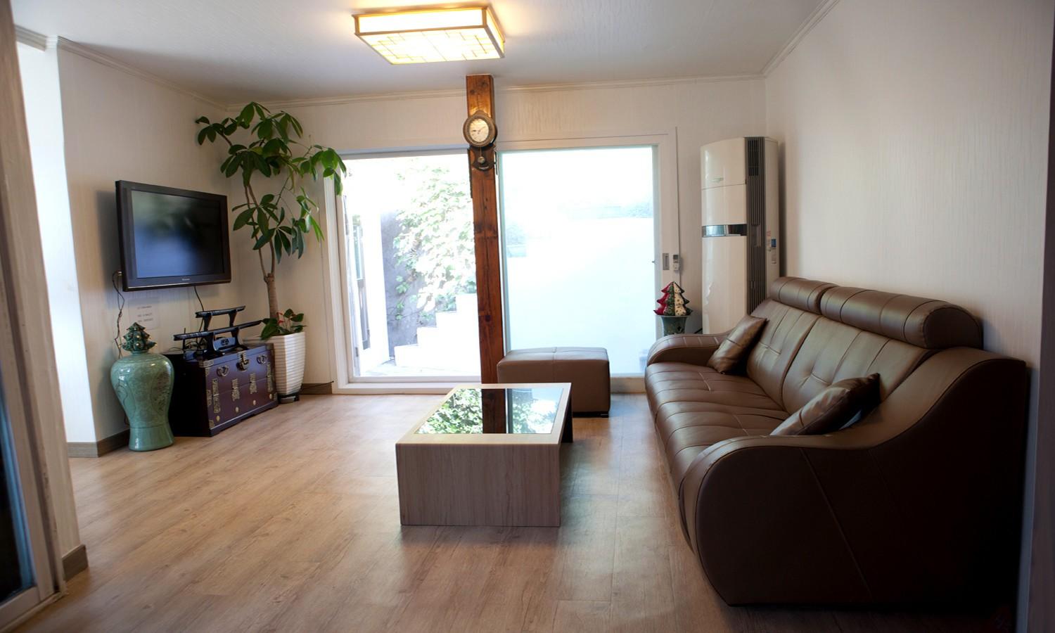 Moggoji Guesthouse-4