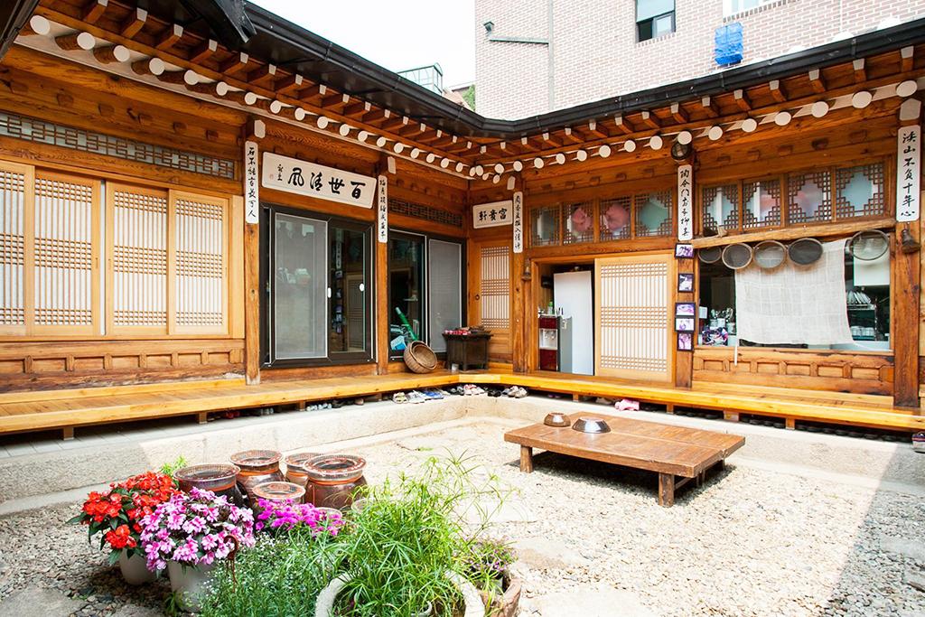 Jongno Eugene Hanok Stay-4