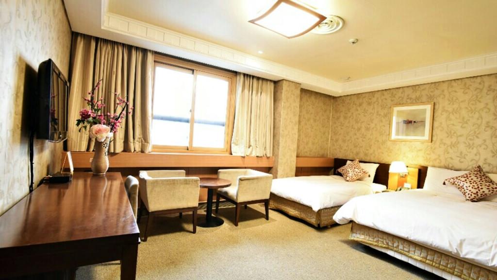 Samwon Plaza Hotel
