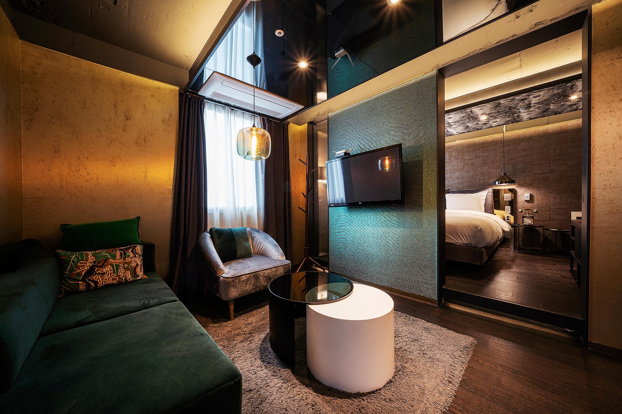 Myeongdong Young Inn Hotel