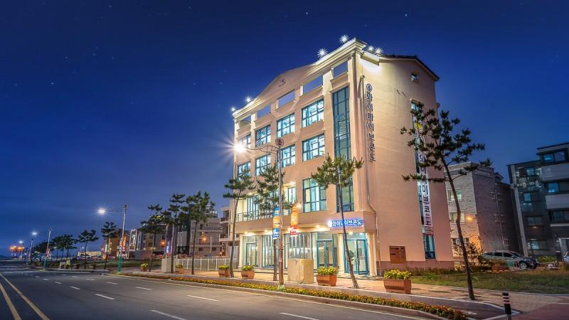 Boryeong (Daecheon) WiFi Condo Pension