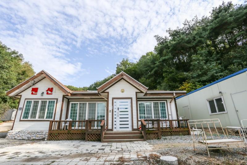 Andong Horse Park Pension