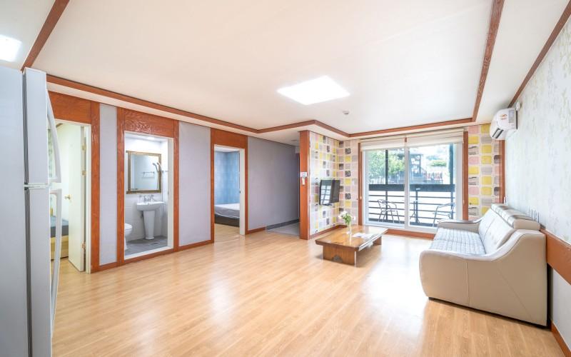 Gwangju Alpine Pension-3