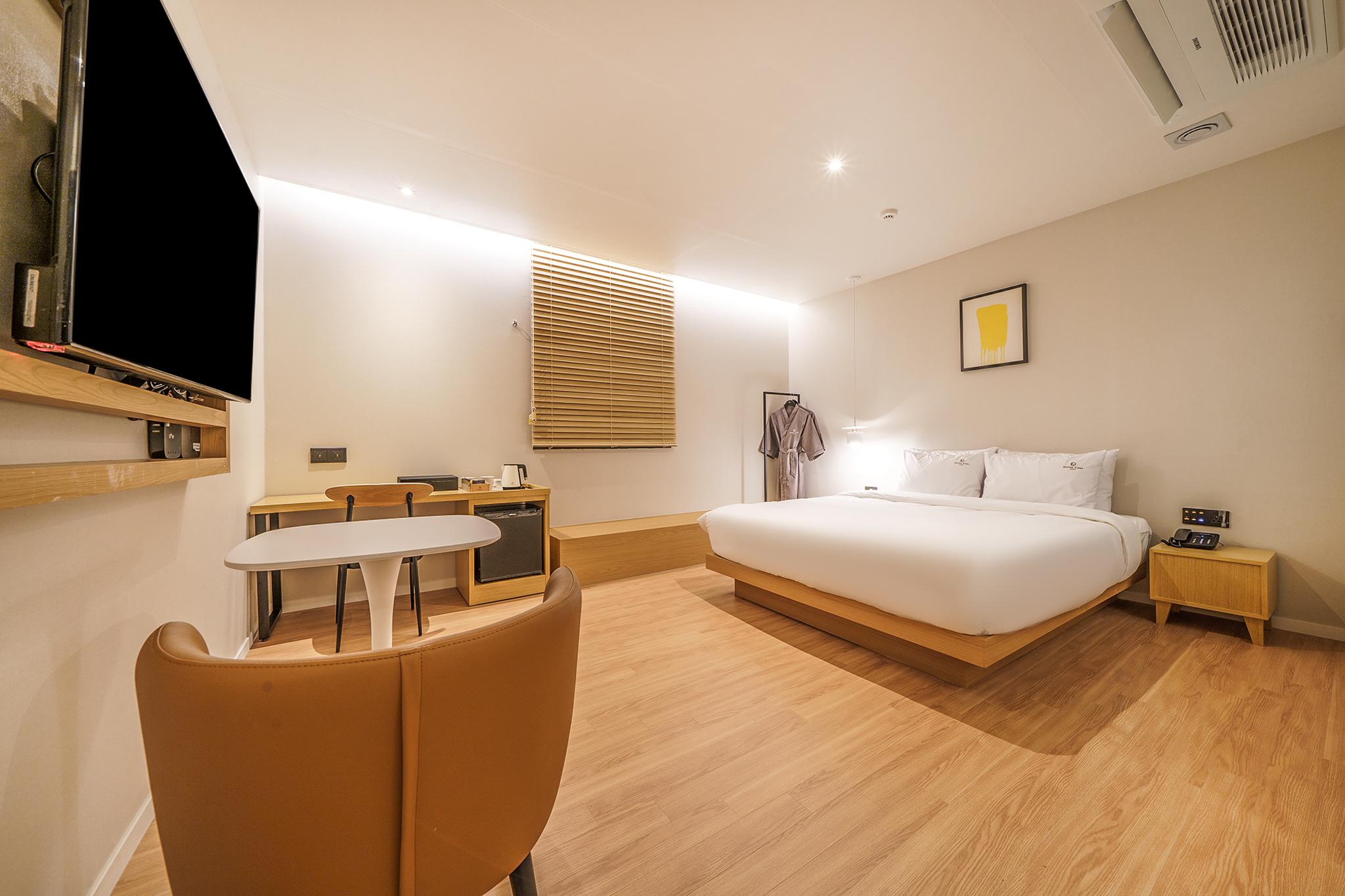 Busan Yongho-dong Hotel BONA THREE