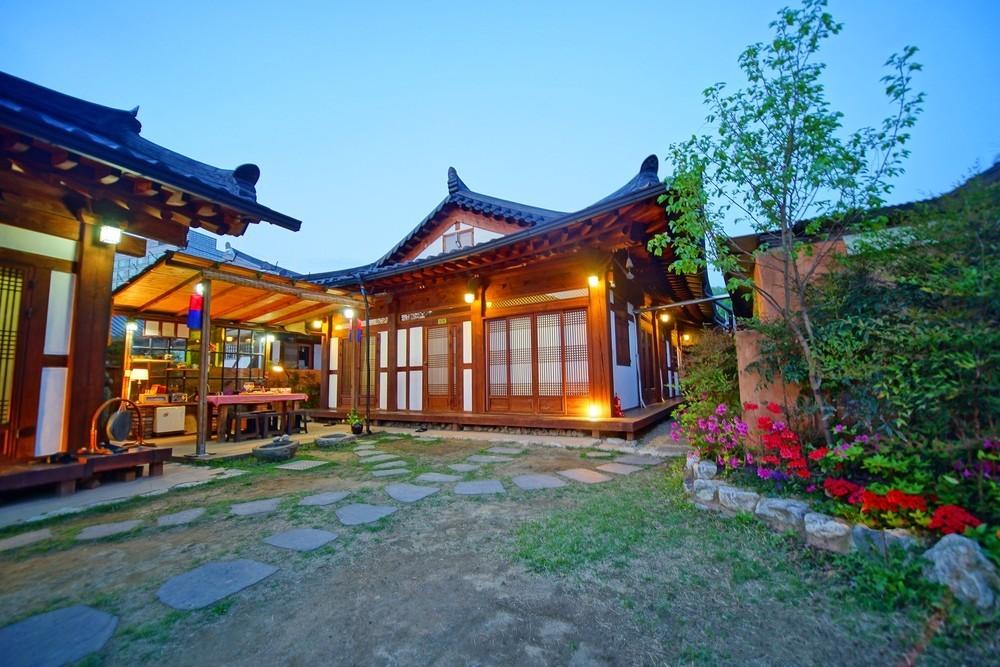 Jeonju each other Hanok Pension-8