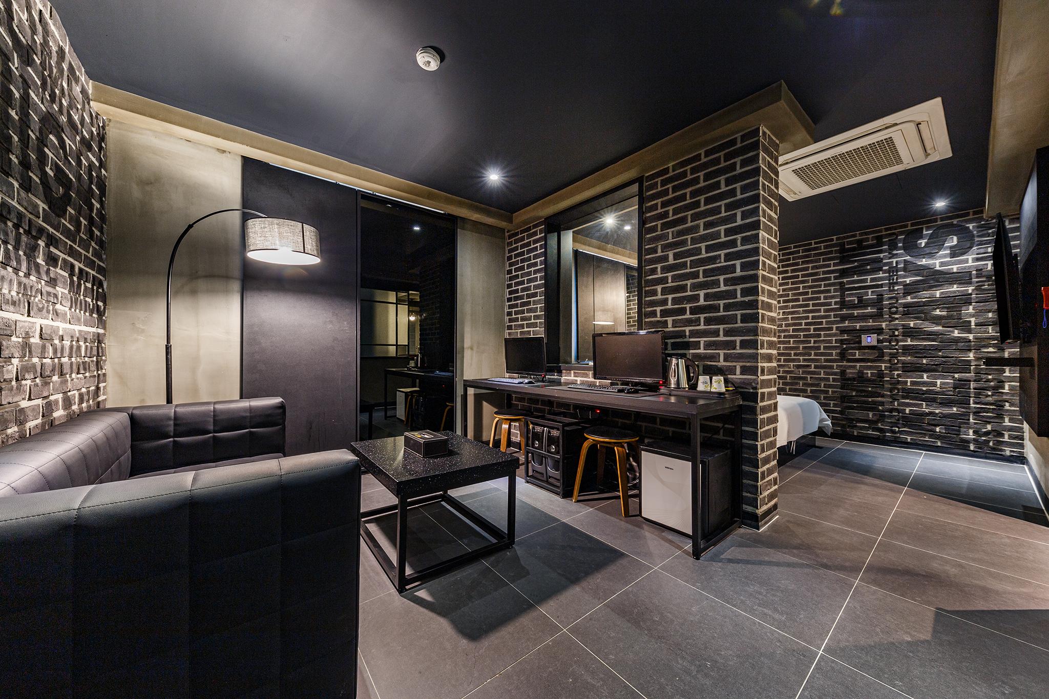 Daejeon Yongjeon XYM