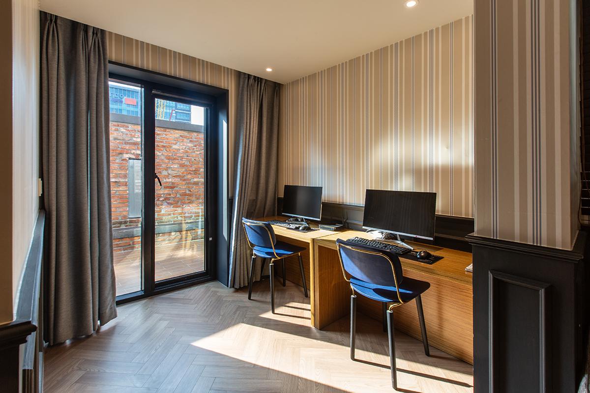 Busan Seomyeon Brown Dot 1-3