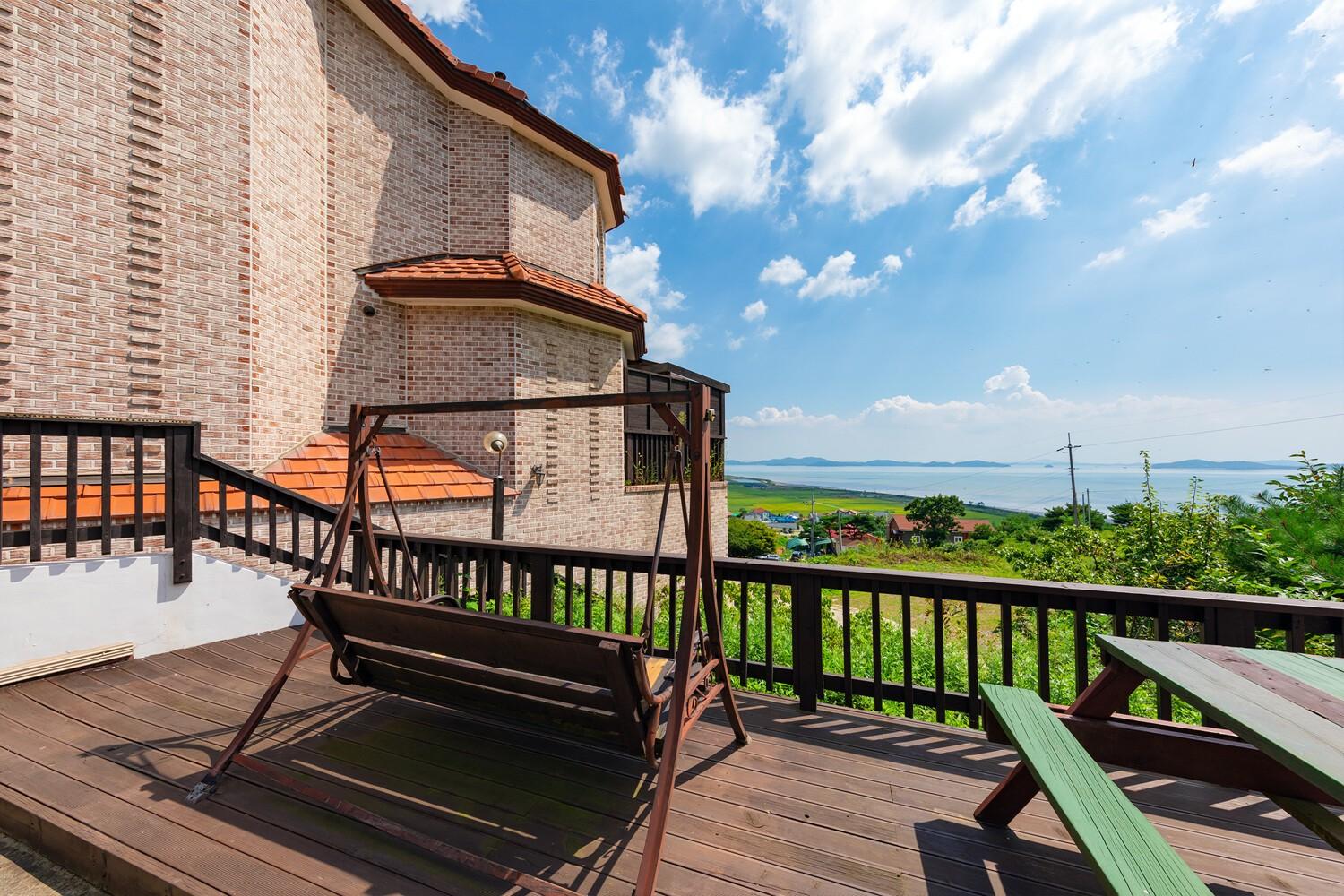 Ganghwa Teo Pension-28