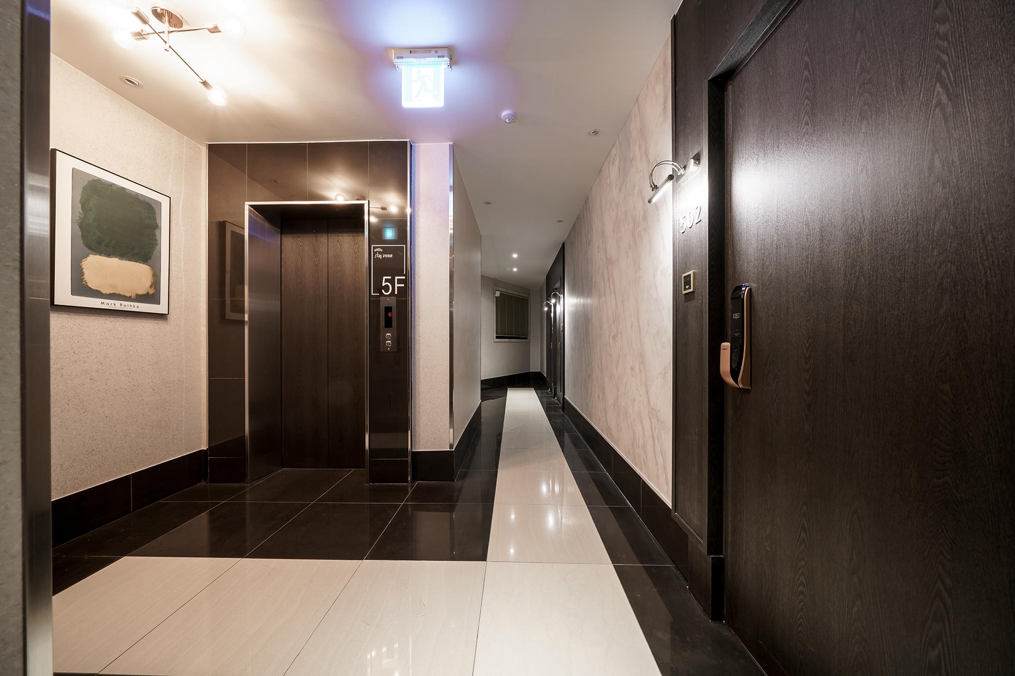Busan Yangjeong Stay Avenue Hotel-4