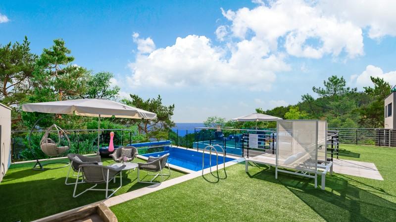 Daebudo (Yeongheungdo) Sleep Pool Villa-7