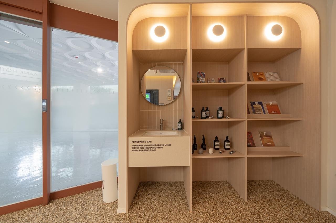 Ilsan (Tanhyeon) The Hyoosik Aank Hotel-6