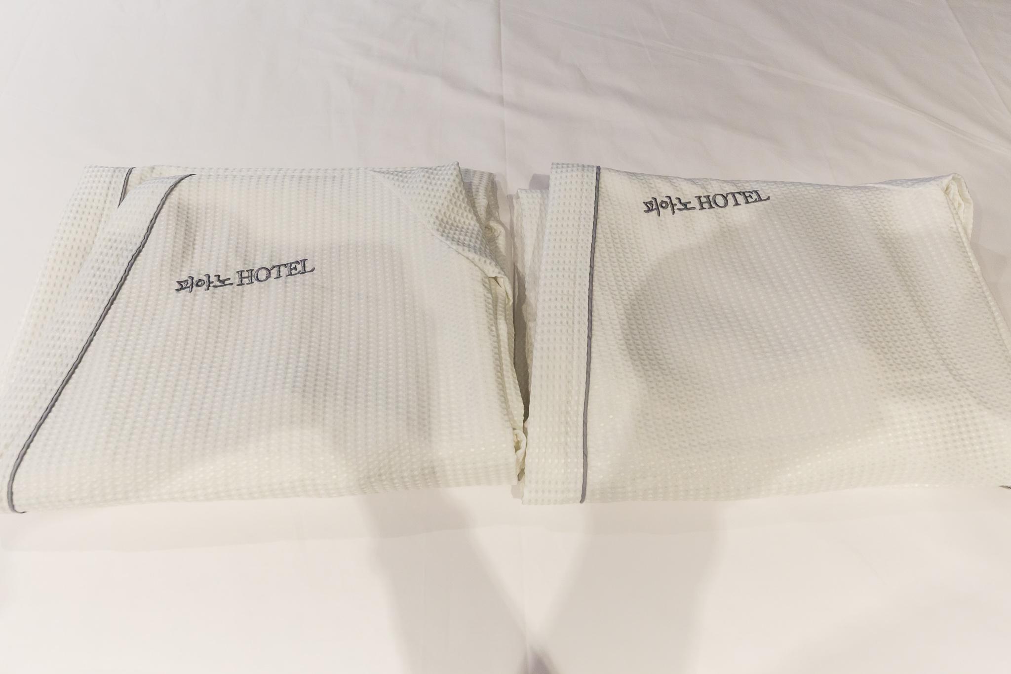 Reunion Hotel Piano-16