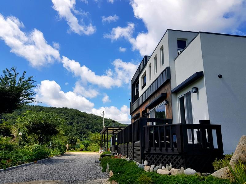 Hongcheon Hongcheon Ganglio Pension (near Vivaldi Park)