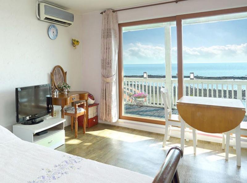 Taean Gomseom Simile Pension