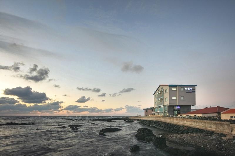 Jeju Hello Sea Pension