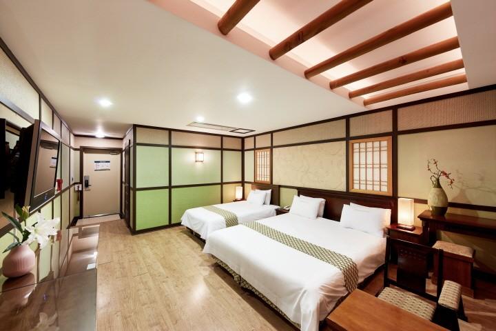 Dongbusan Oncheon Hotel-8