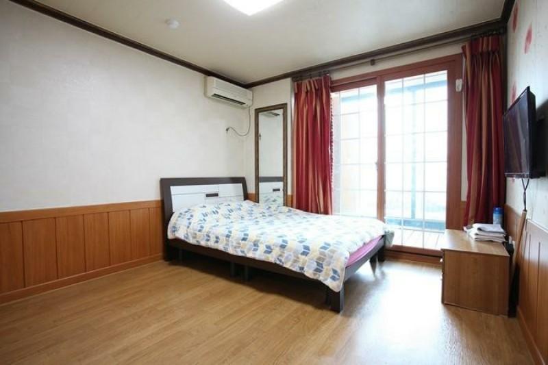 Daebudo (Yeongheungdo) 25 Hours Pension-5