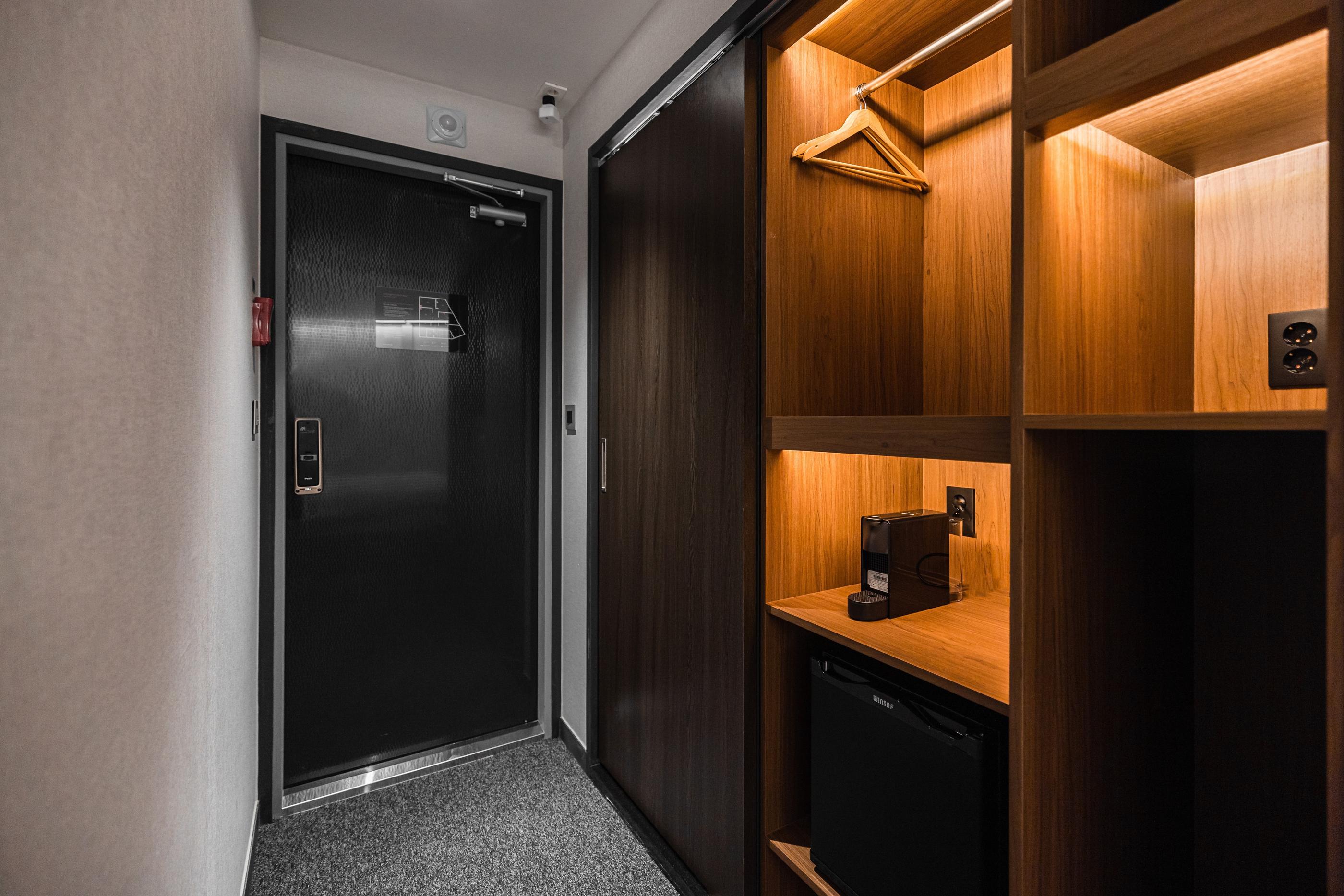 Pillowsopher Hongdae-3