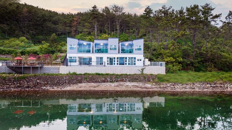 Geoje Ara Forest Pension
