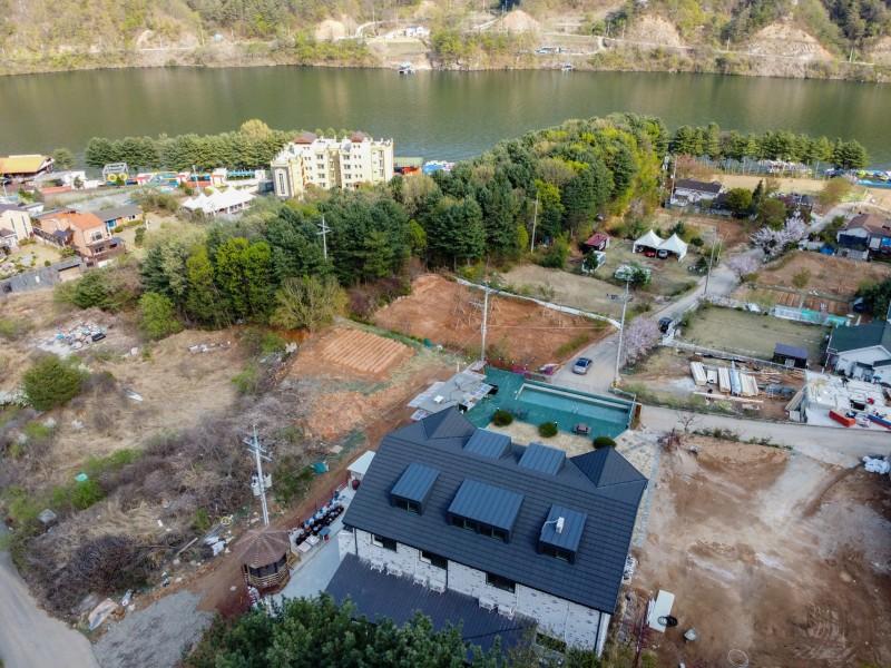 Gapyeong Seravi Pool Villa-25