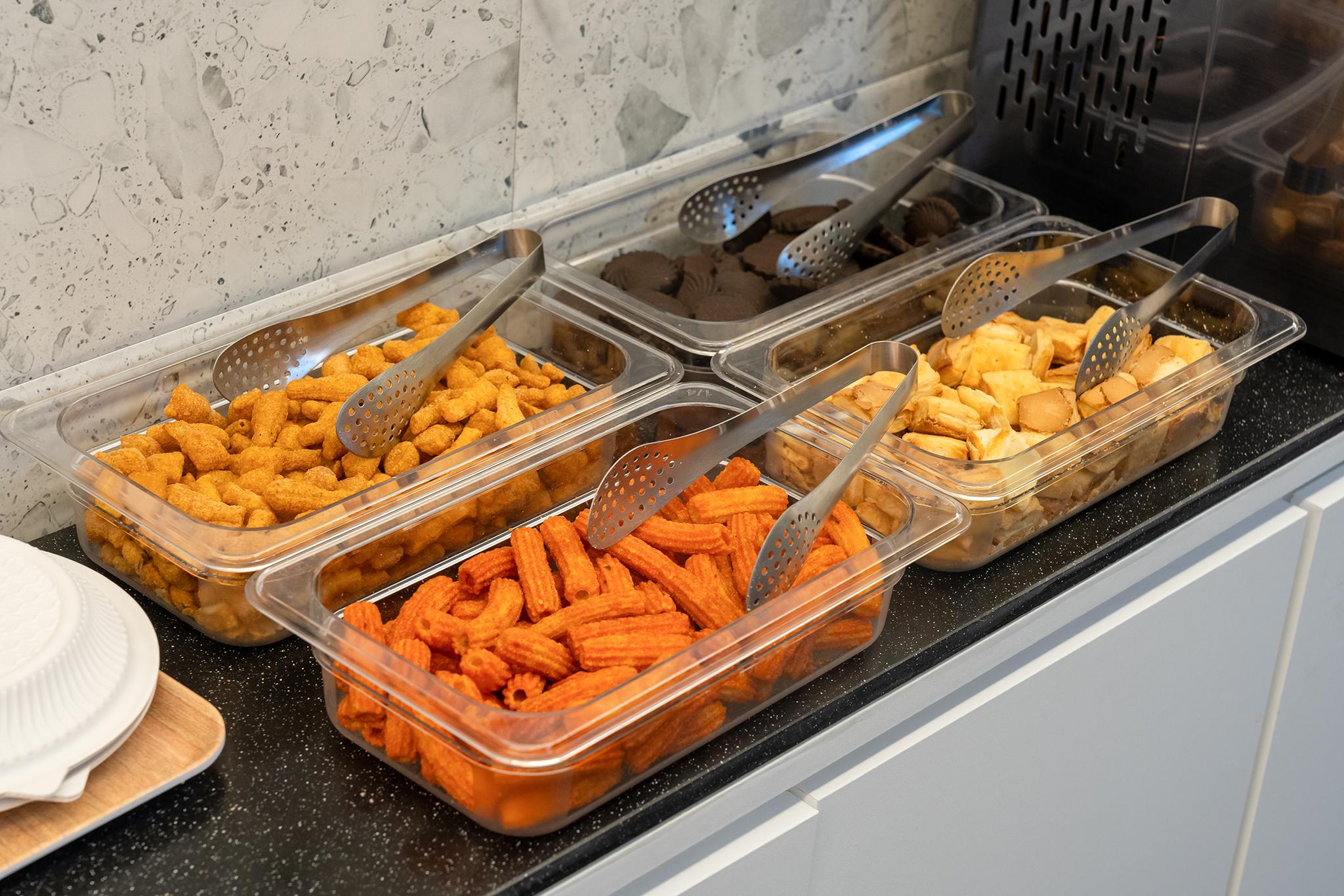 Uijeongbu Hotel With-4