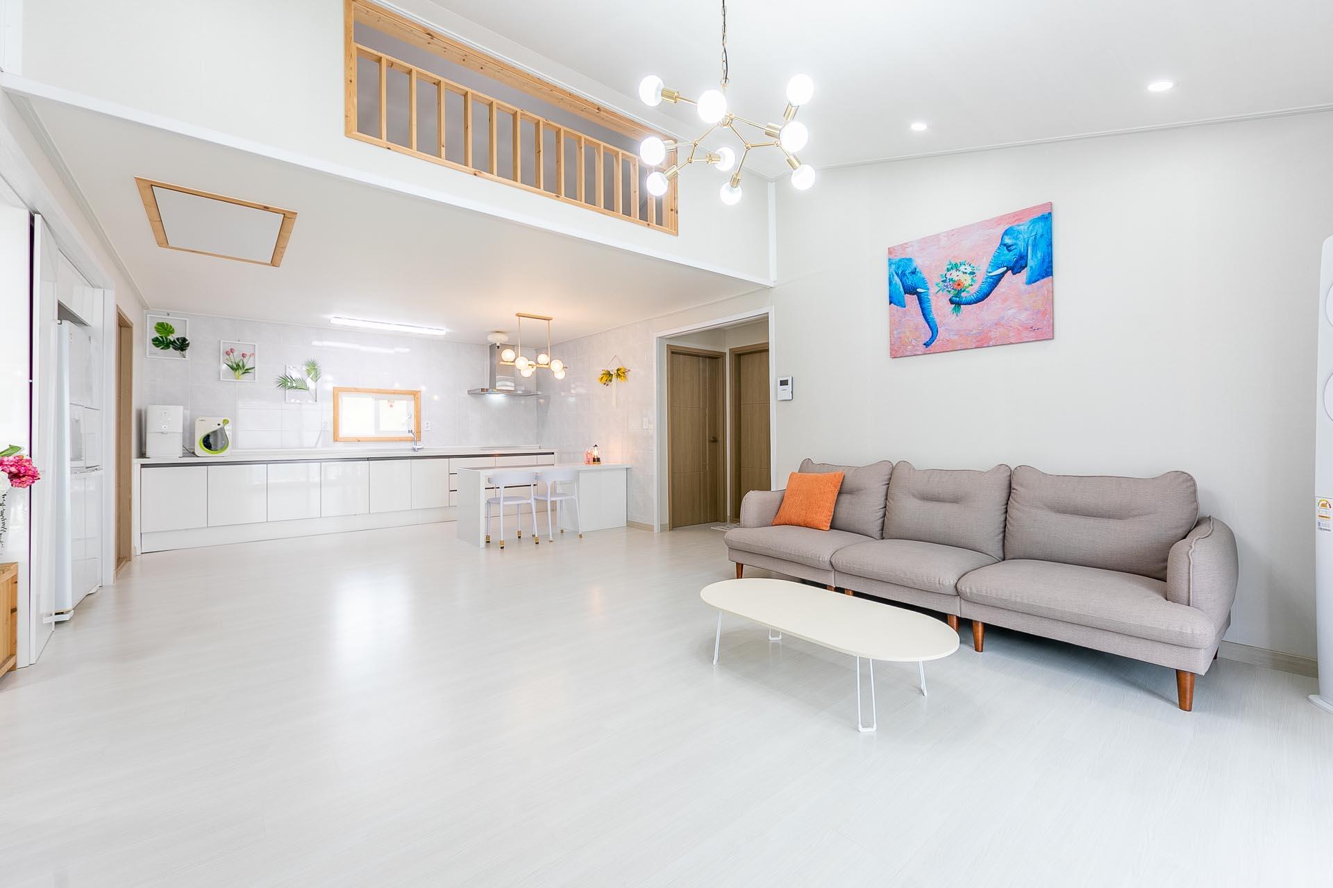 Gyeongju Group Sensibility Pool Villa