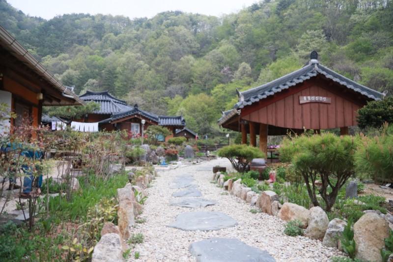 Hadong Deulkok Sanbang Pension