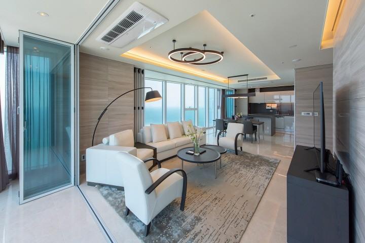 L City Residence-4