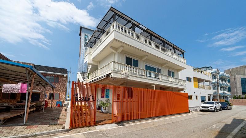 Goseong Jajakdo Boss Pension