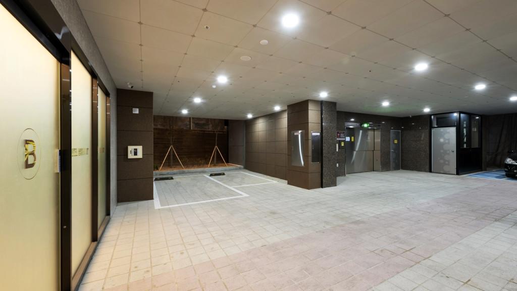 Seomyeon Bumcheon Brown Dot-21