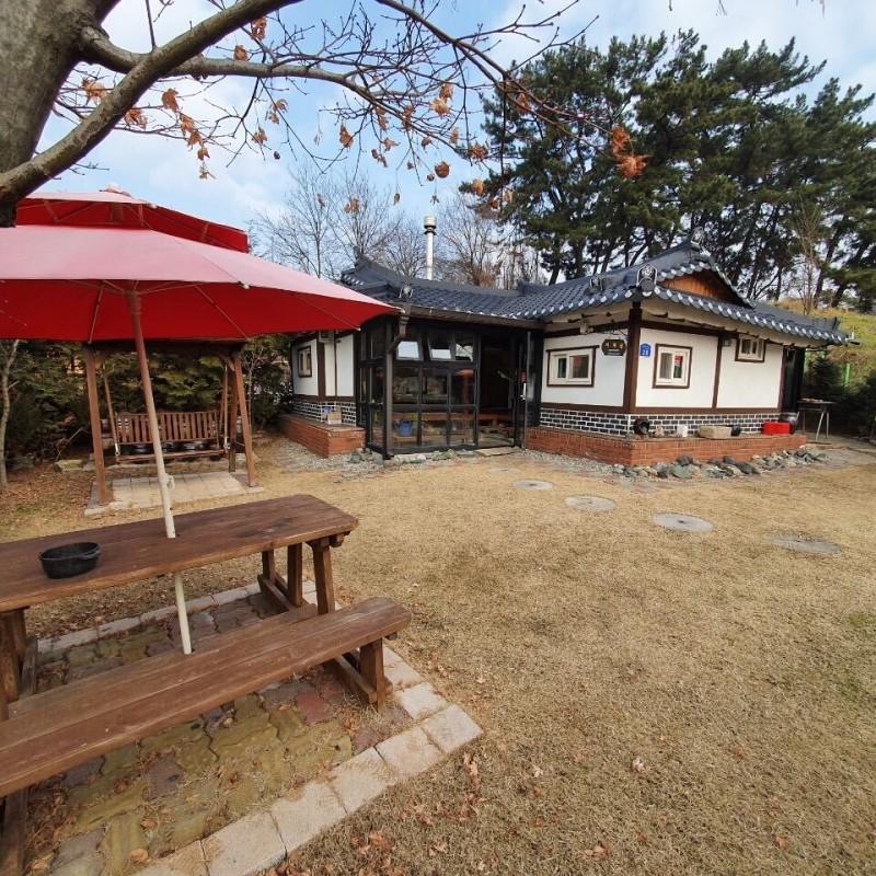 Asan Hanok Four Seasons Pension