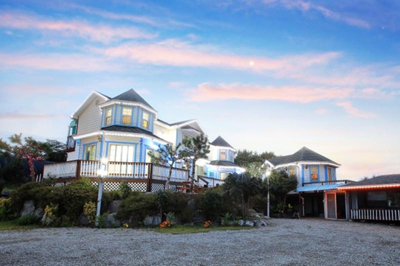 Taean (Anmyeondo) Drewa Pension