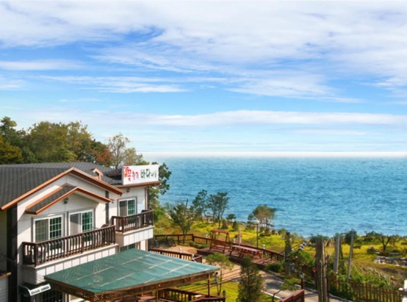 Ganghwado Kkotyanggi Badanaeeum Pension