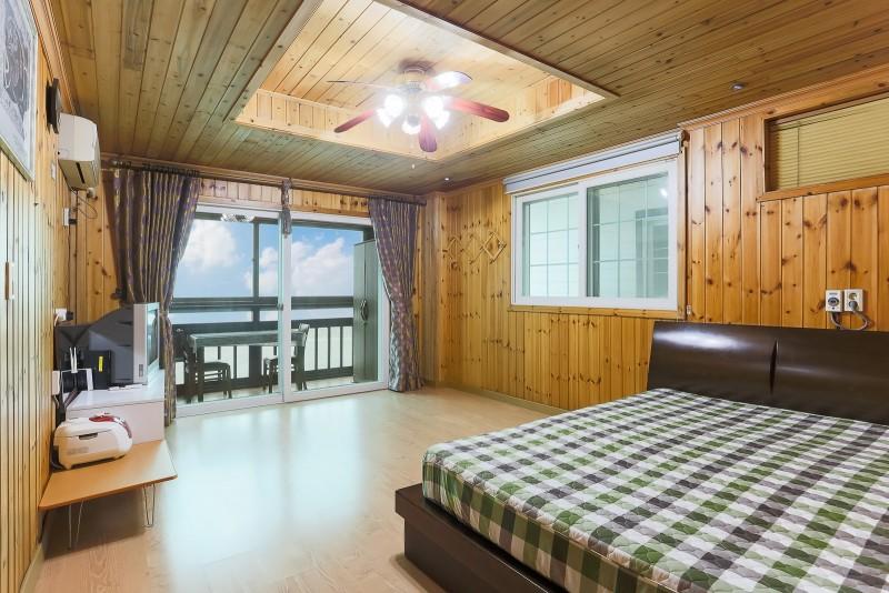 Hwaseong Yeoulteo Pension-11