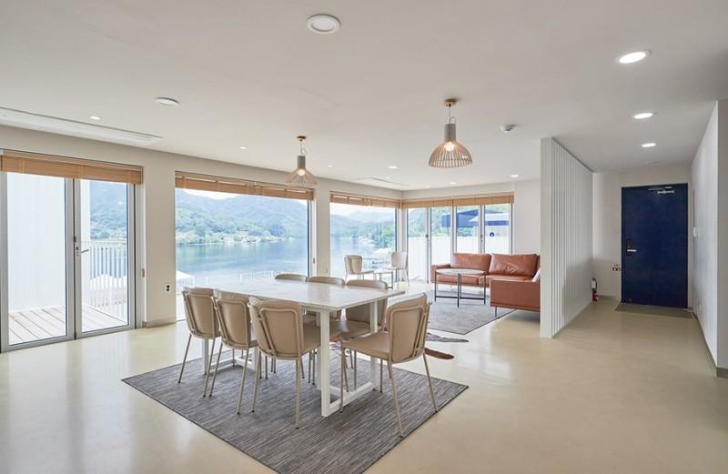 Gapyeong Parrotia Waterhouse Hotel Pension-40