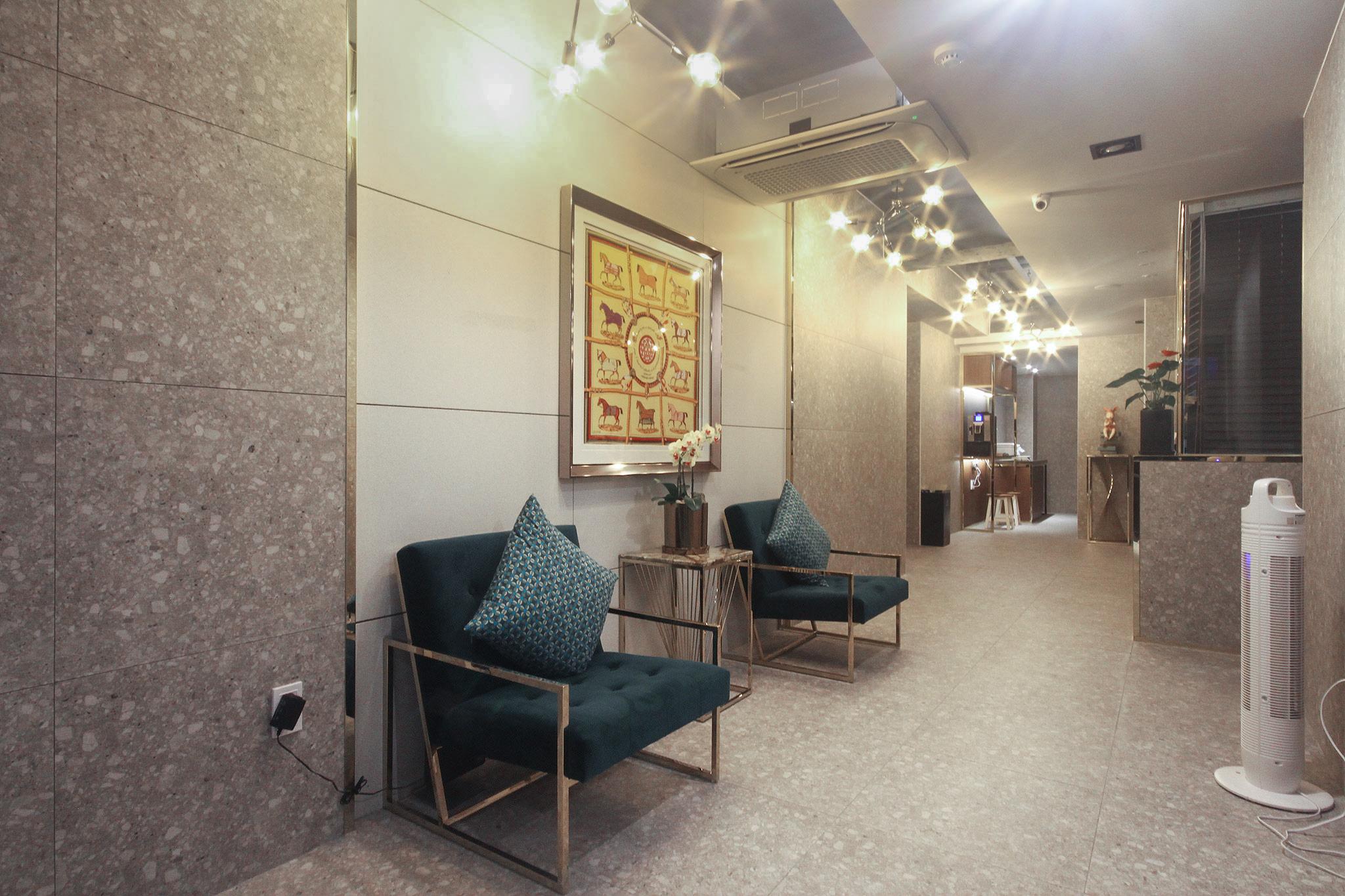 Busan Seomyeon Brown Dot 1-12